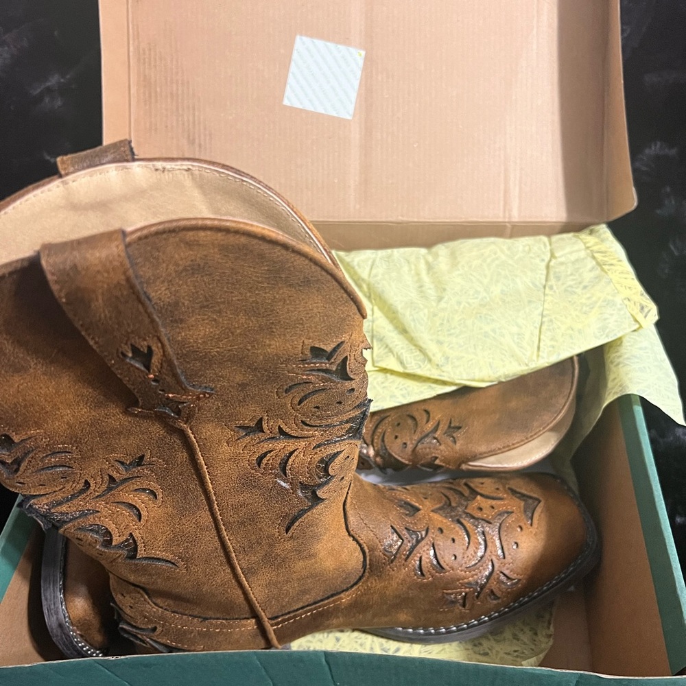 Brand new Ropers Western Boot! Unfortunately I can’t wear!